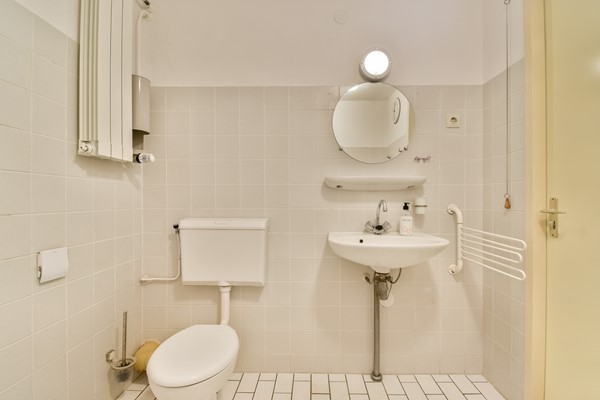 Medium property photo - Maaseikstraat 16, 1066 LX Amsterdam